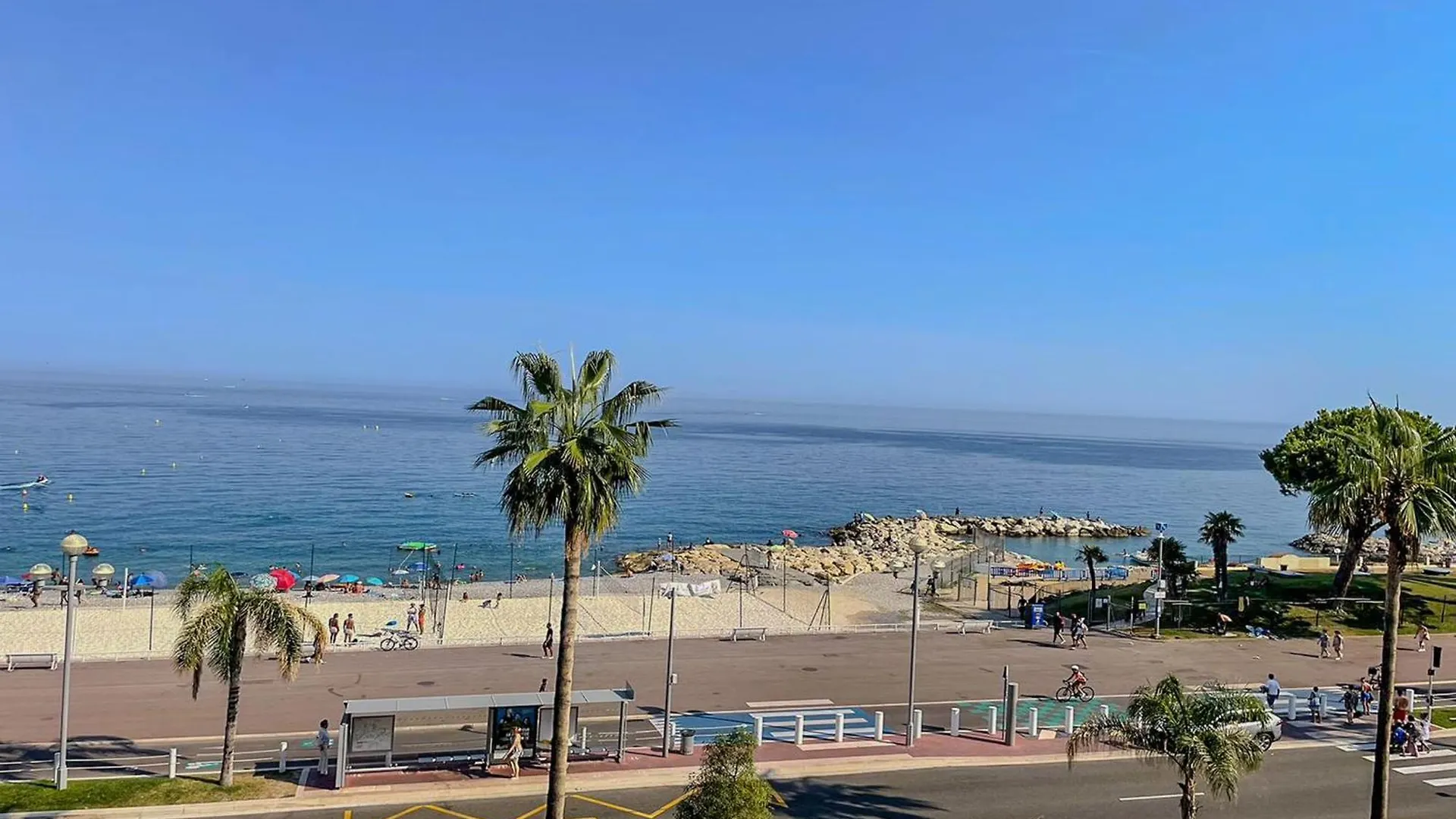 Seafront Apartment For 6 Promenade Des Anglais Nizza