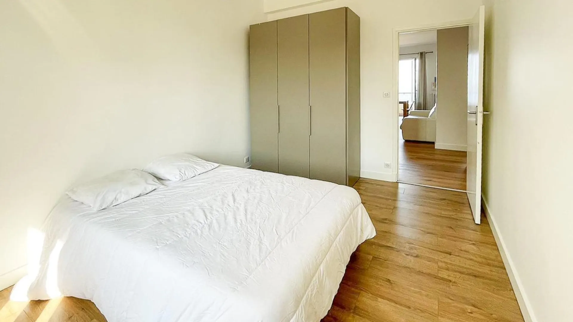 Seafront Apartment For 6 Promenade Des Anglais Nice Frankrike