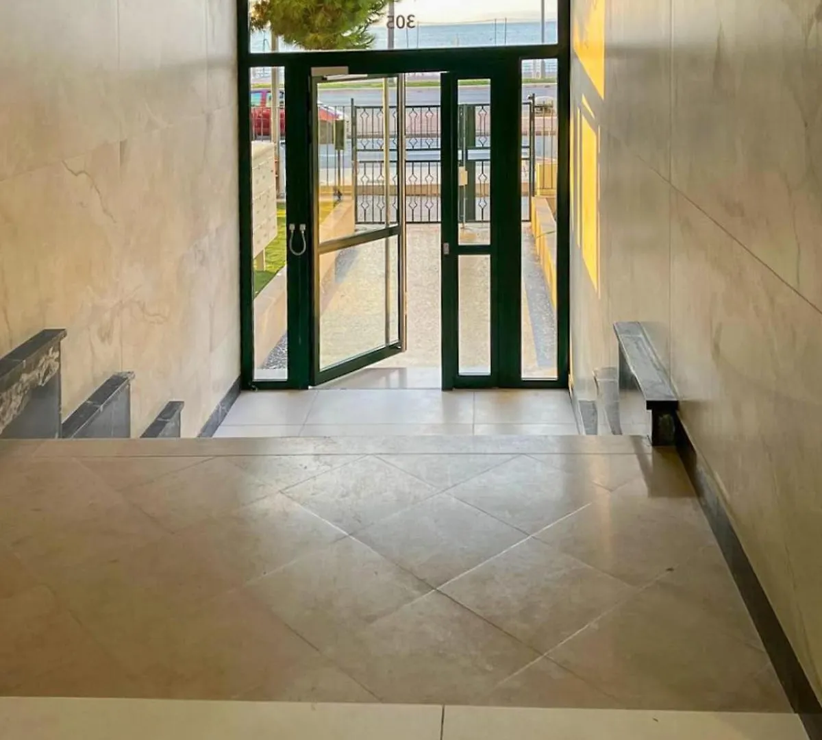 Seafront Apartment For 6 Promenade Des Anglais Nizza Franciaország