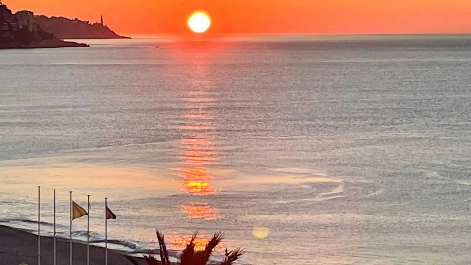 Seafront Apartment For 6 Promenade Des Anglais Nizza